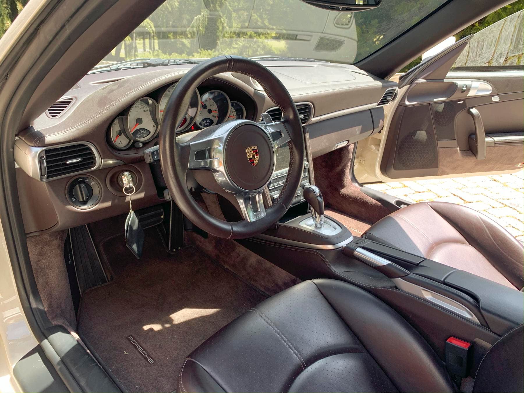 6k-Mile 2011 Porsche 911 Turbo S