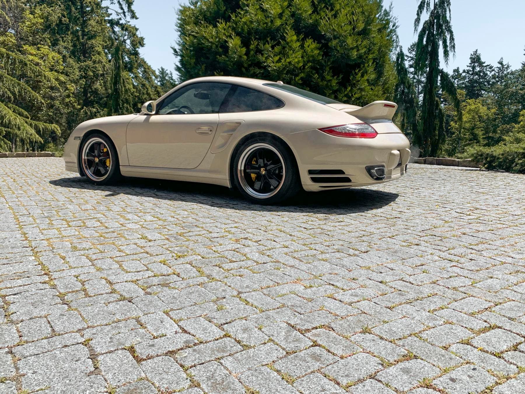 6k-Mile 2011 Porsche 911 Turbo S