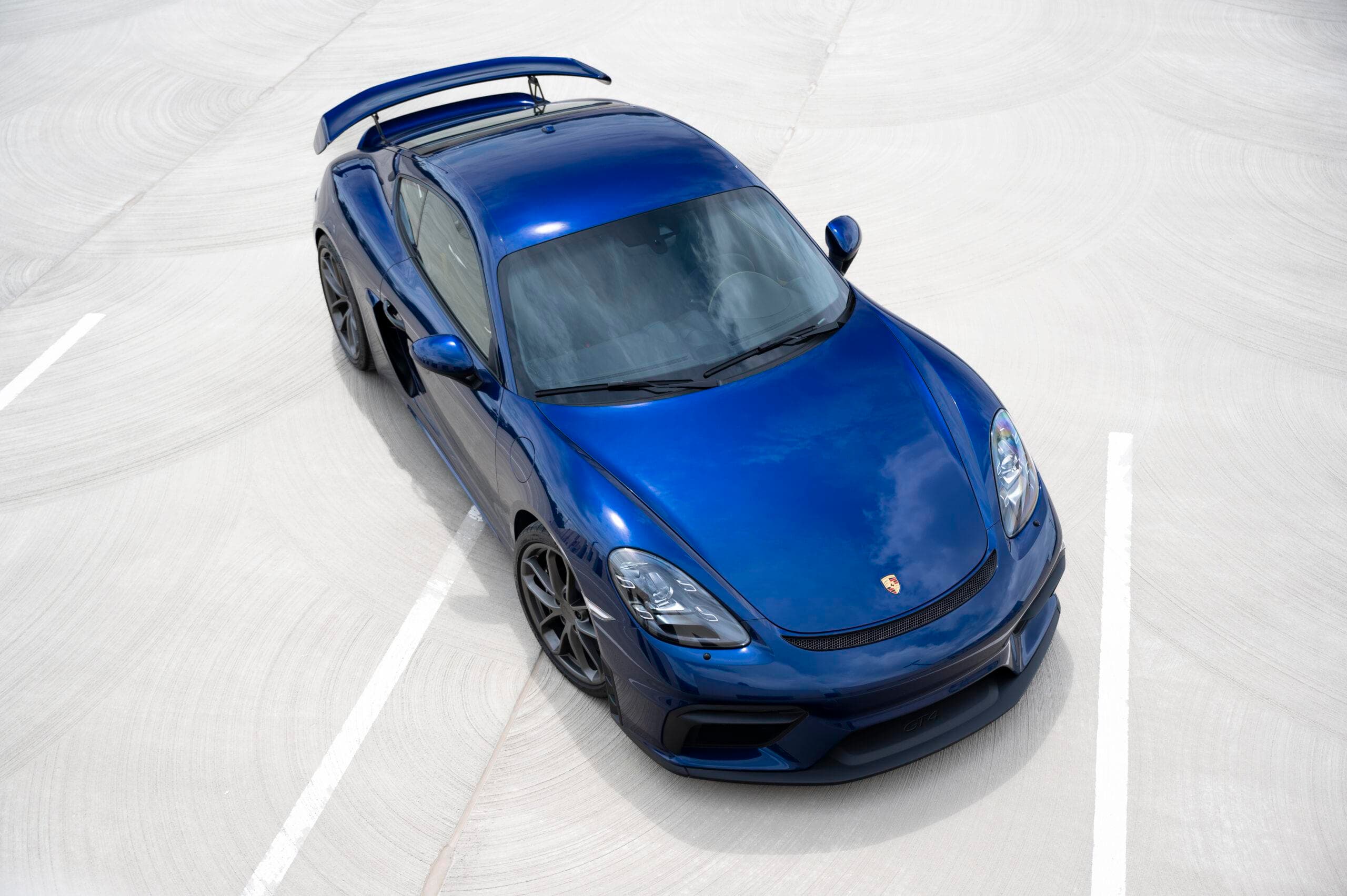 2021 Porsche GT4