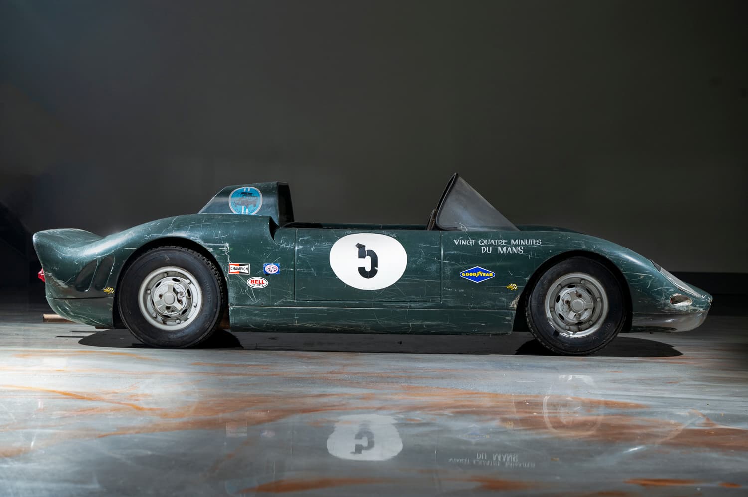 AUTOMOBILE S.C.A.F. FERRARI 330 P2